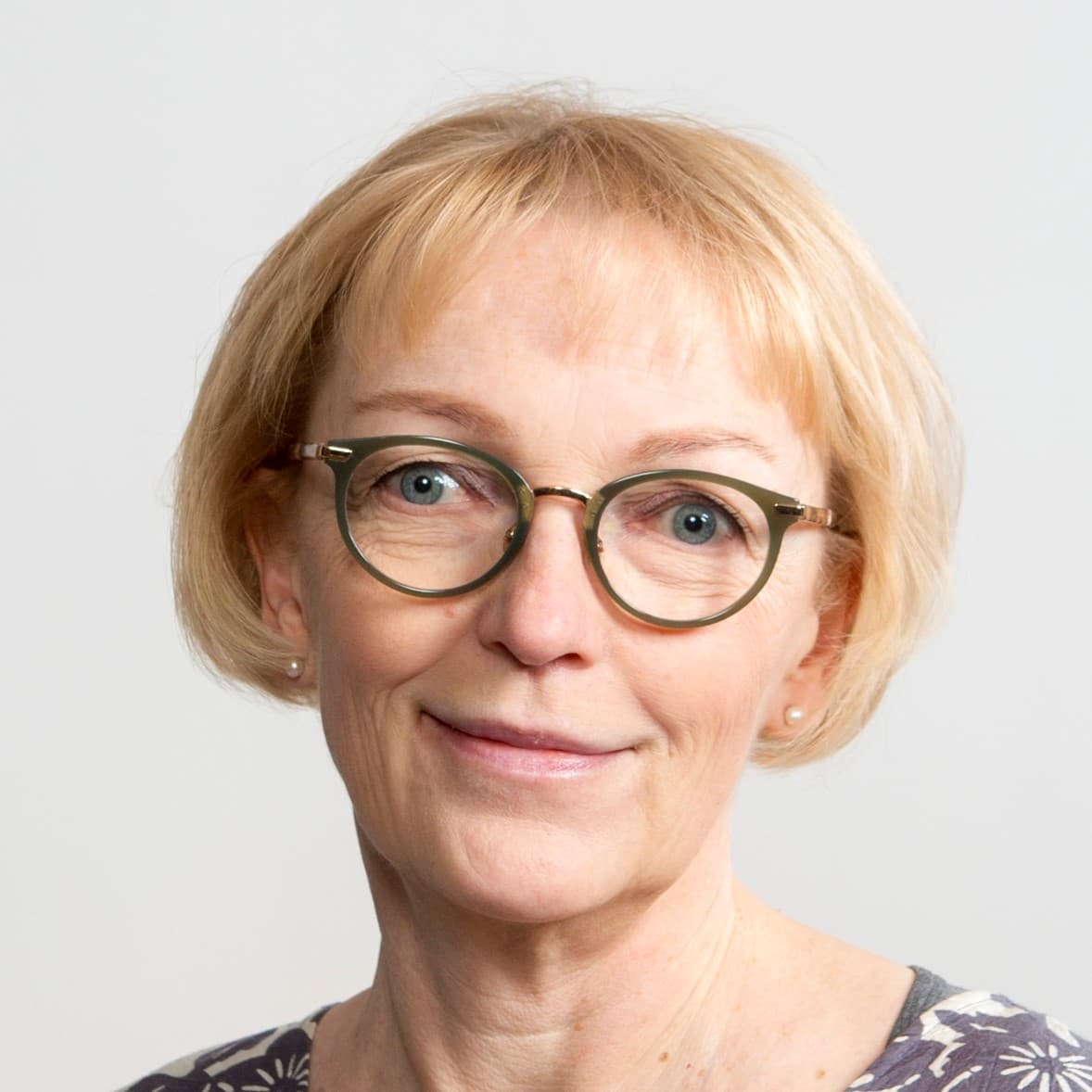 Aila Vuorenmies  — Pihlajalinna