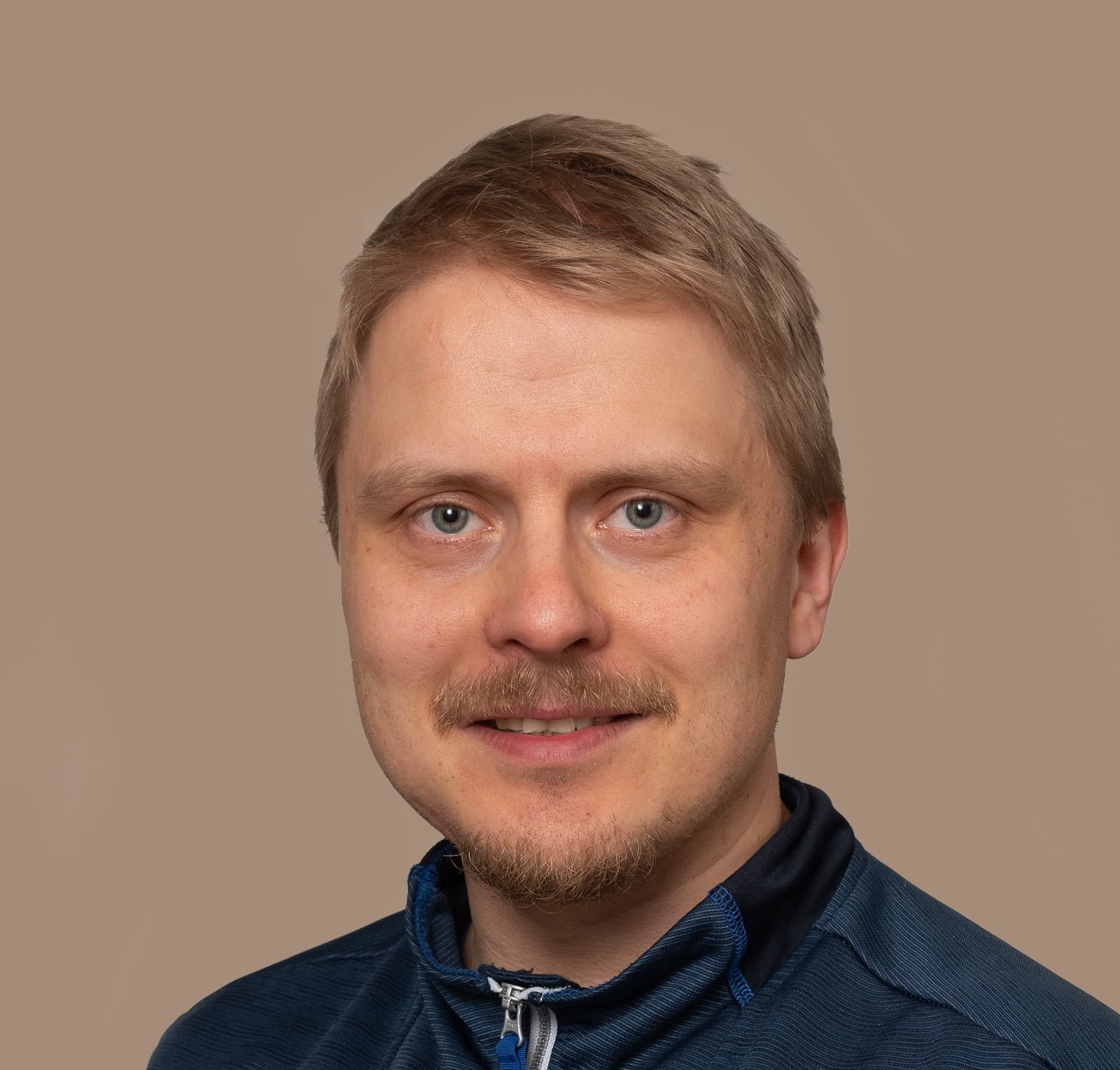 Jussi Rontti  — Pihlajalinna