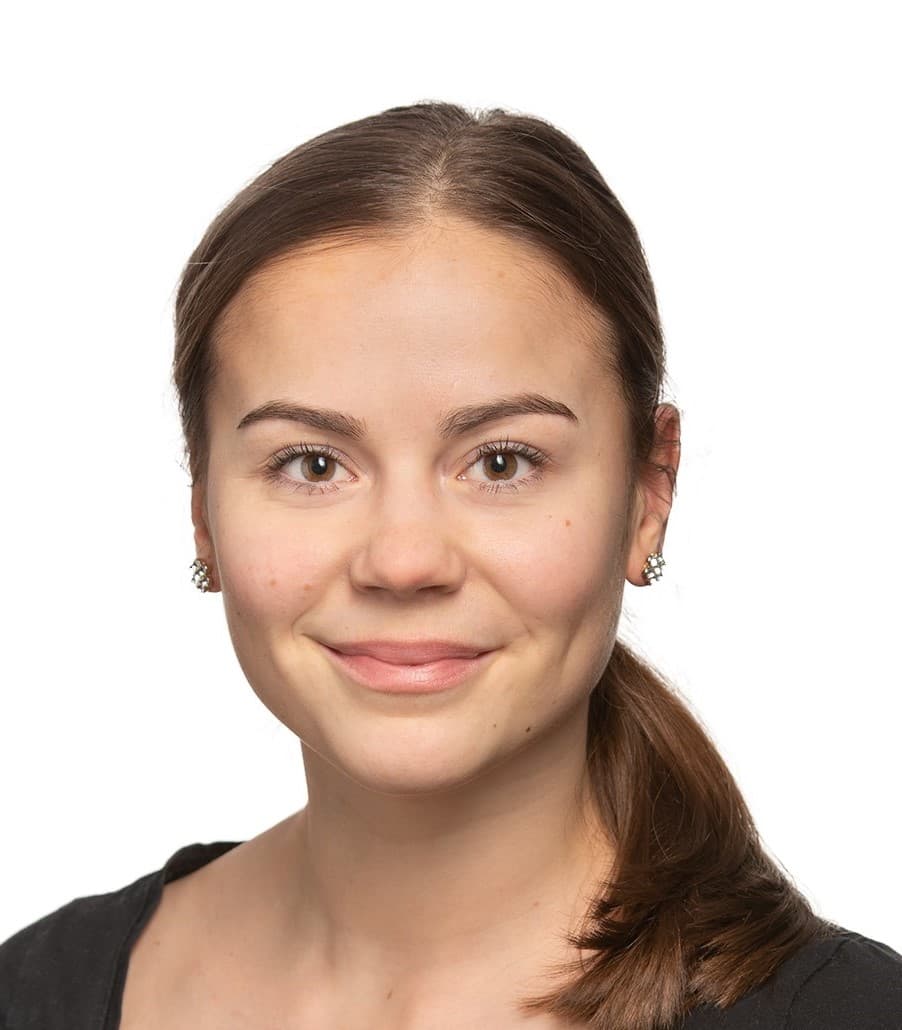 Iida Laakkonen  — Pihlajalinna