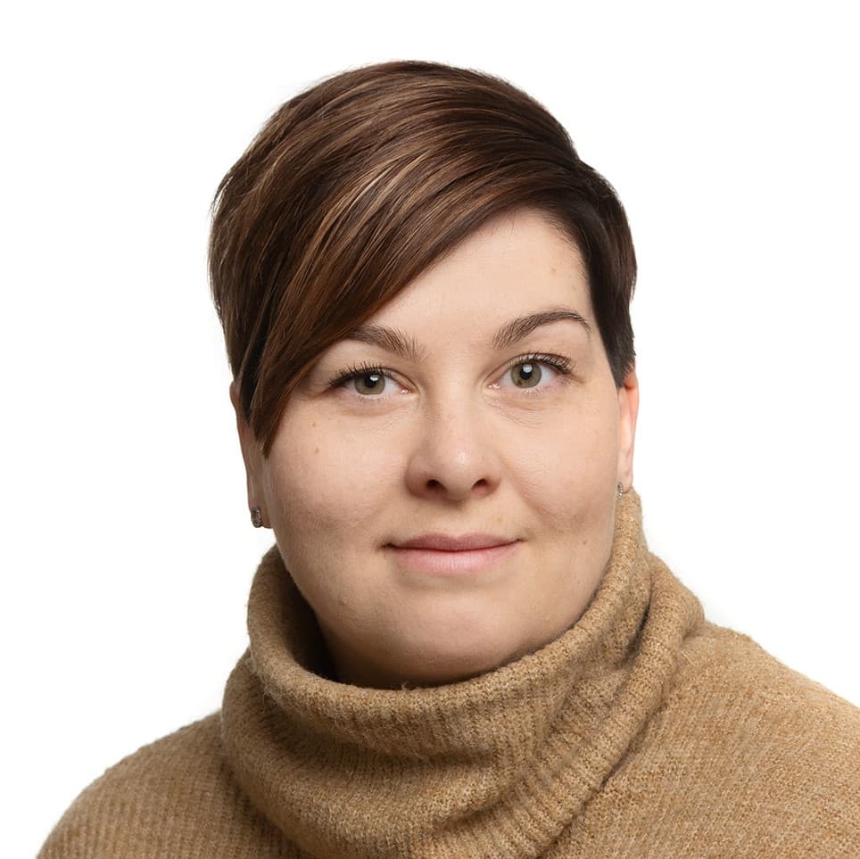 Titta Tuominen  — Pihlajalinna