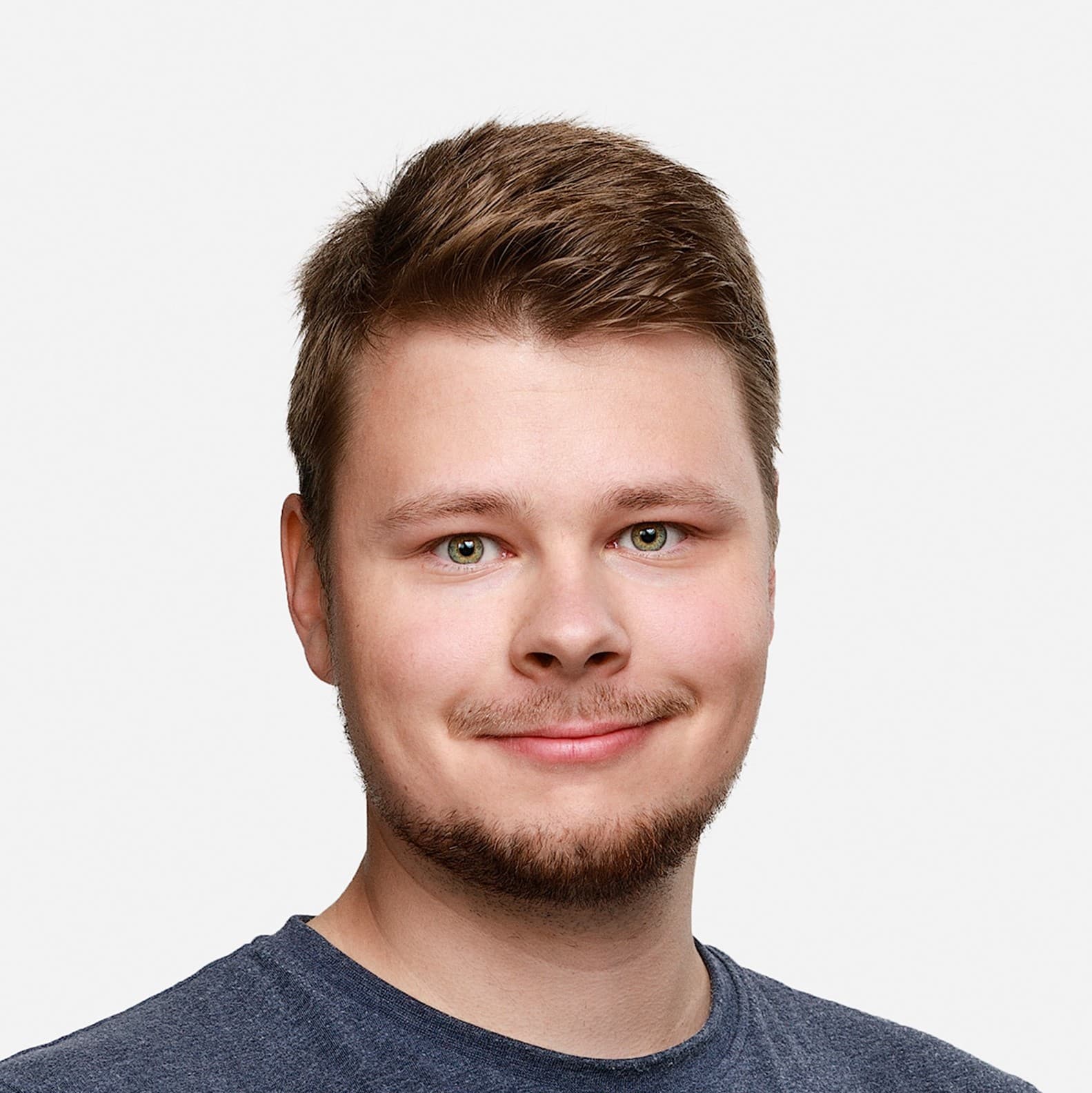 Erik Salmi Lääketieteen lisensiaatti — Pihlajalinna