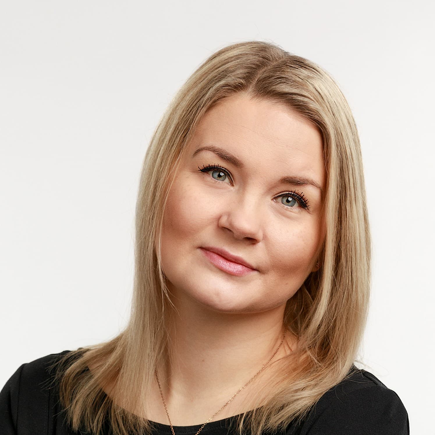 Krista Ruokamo  — Pihlajalinna