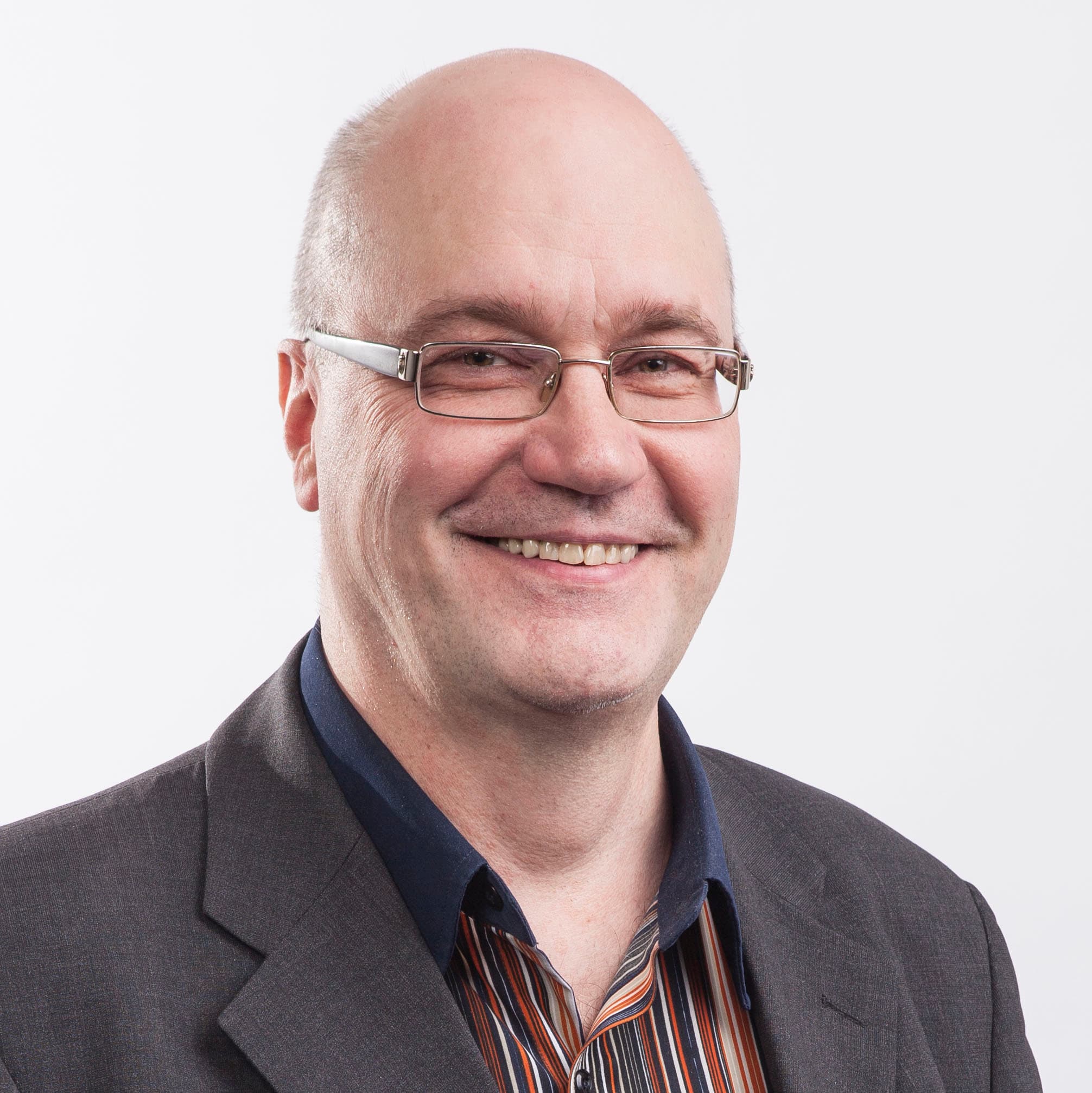 Ari Palomäki  — Pihlajalinna