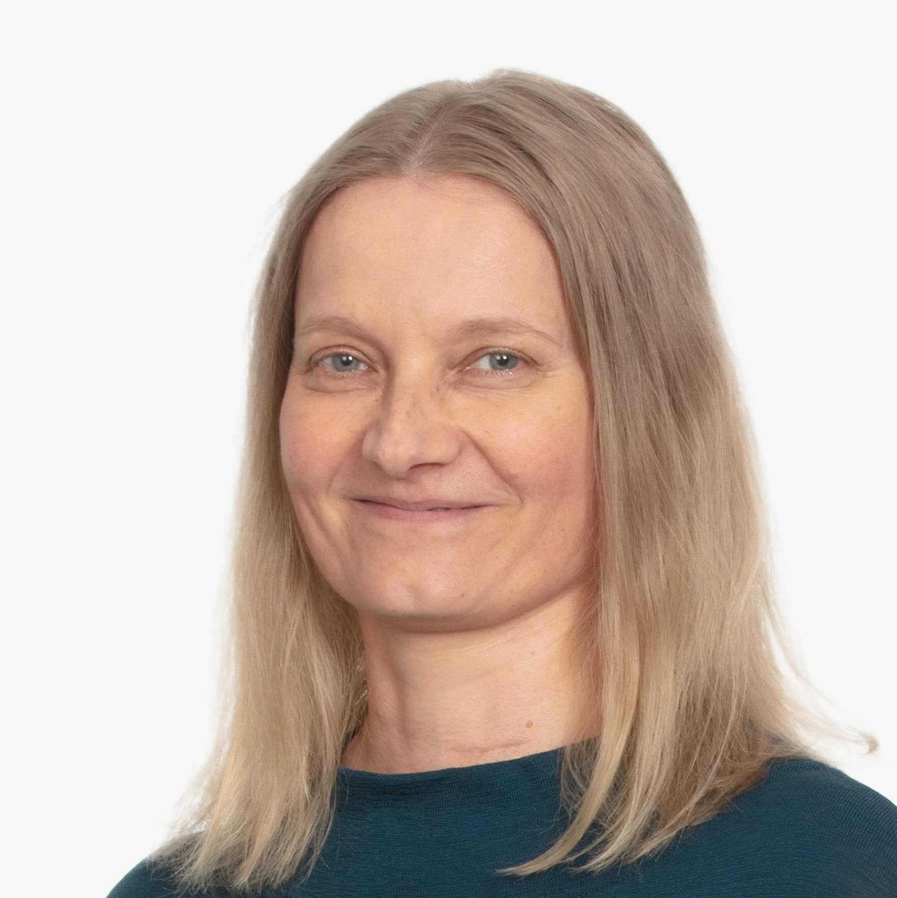 Kira Lopperi  — Pihlajalinna