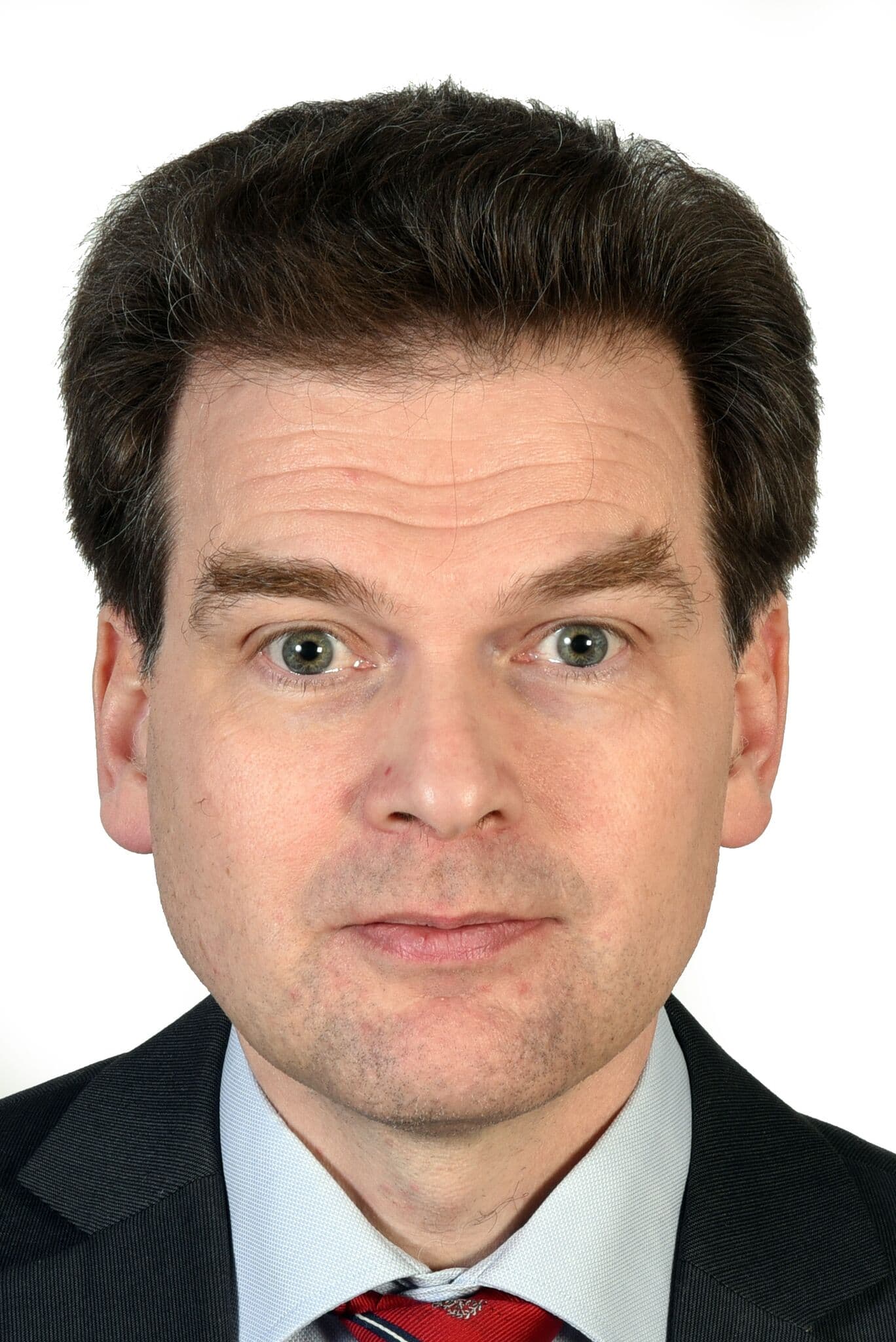 Jari-Vesa Isokotamäki Lääketieteen lisensiaatti — Pihlajalinna