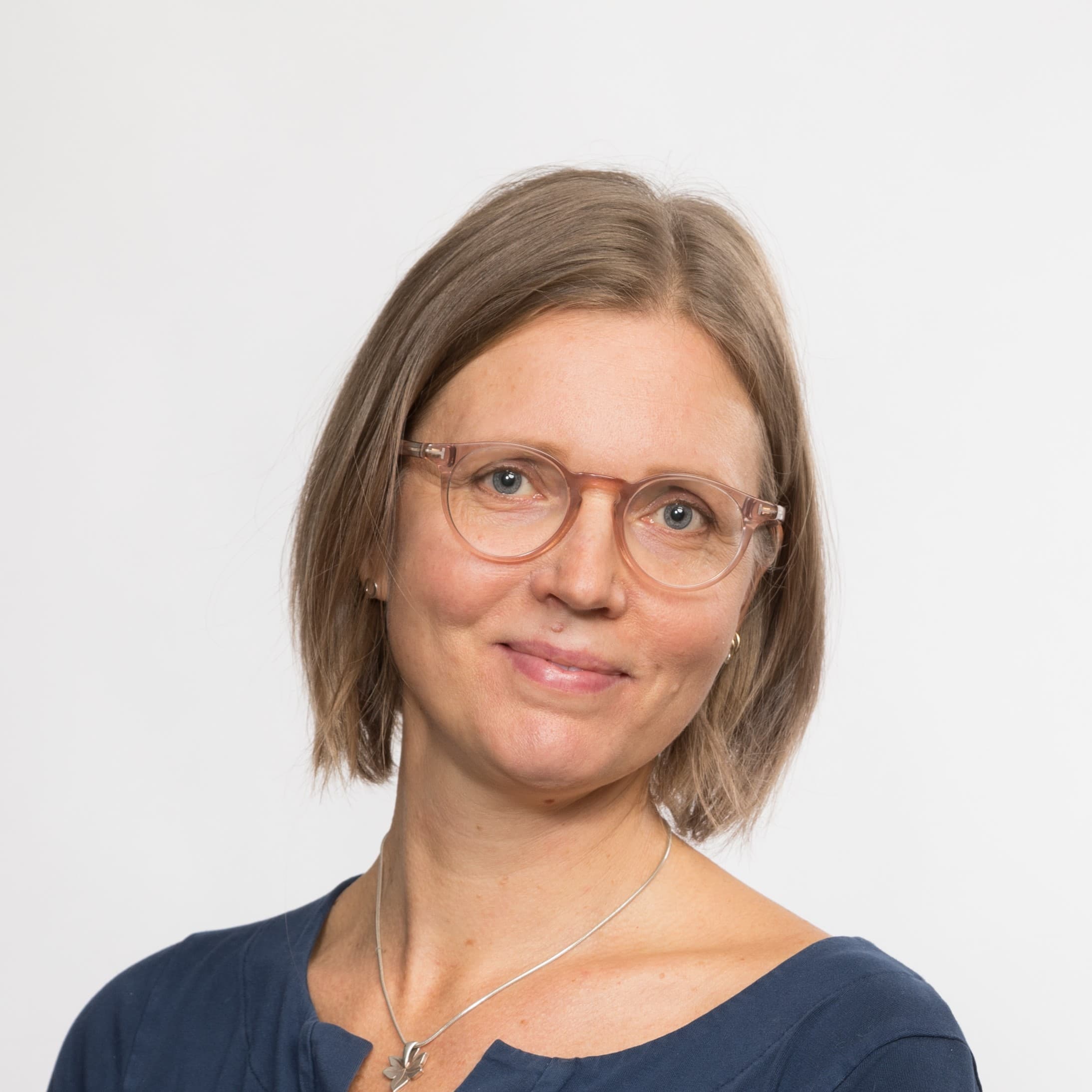 Tiina Sampo-Kalli  — Pihlajalinna