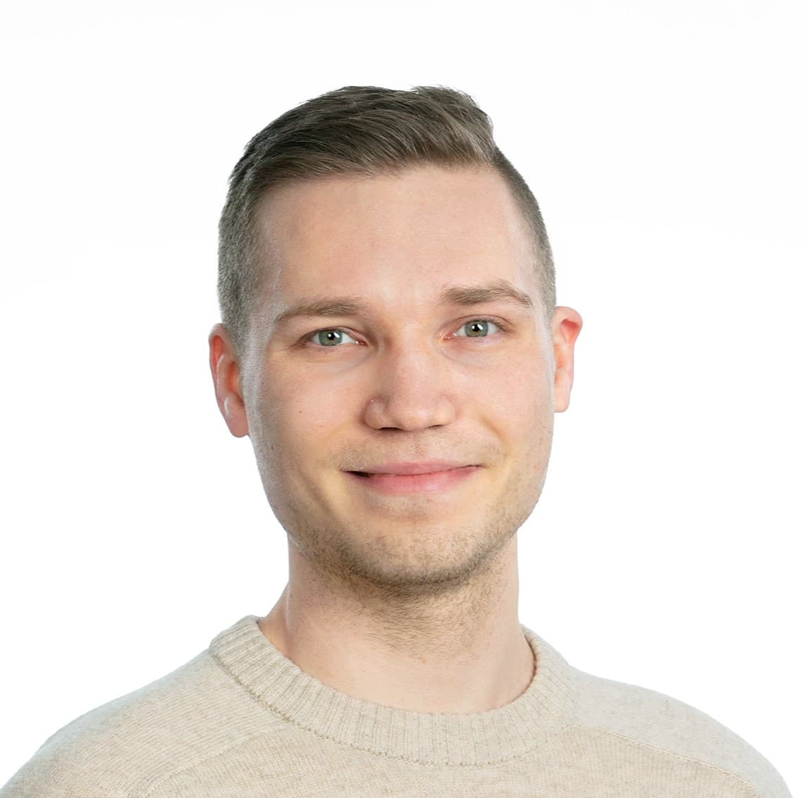 Lauri Närhi Lääketieteen lisensiaatti — Pihlajalinna