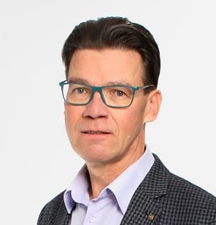 Jyrki Lausvaara  — Pihlajalinna