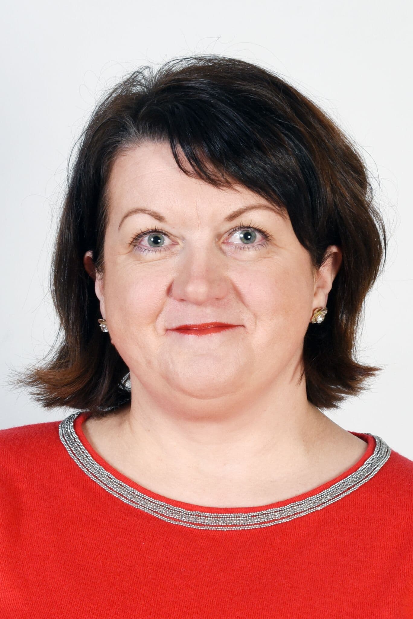 Ilona Järvenpää  — Pihlajalinna