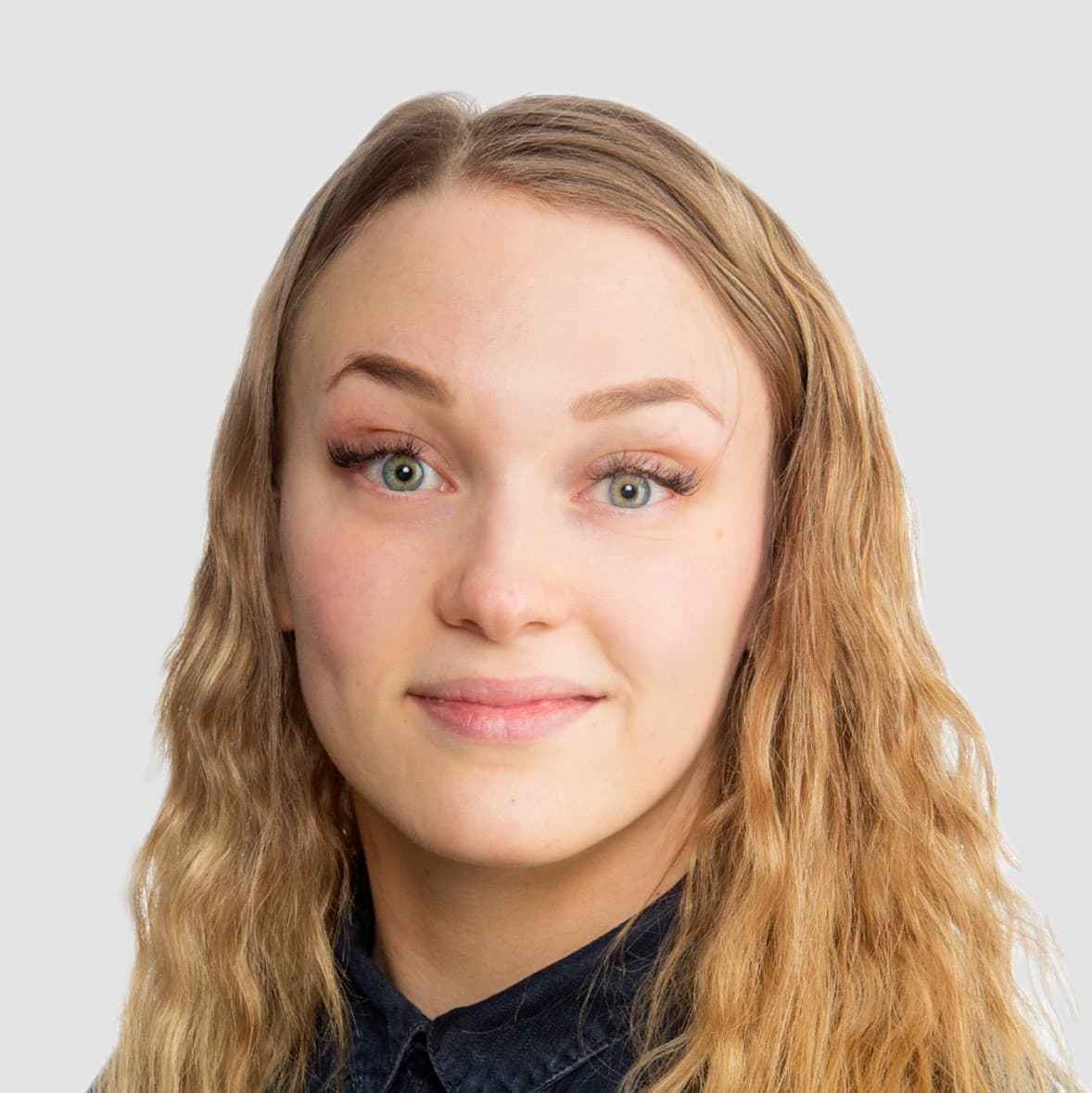 Riikka Nissinen  — Pihlajalinna