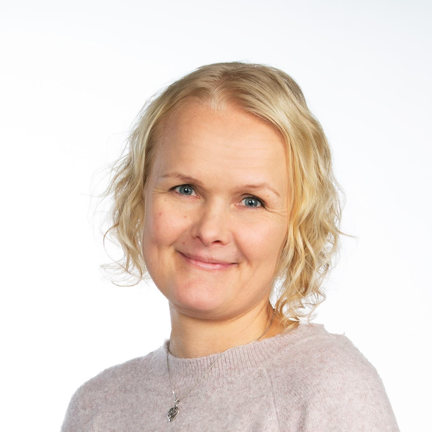 Eija Lukkari  — Pihlajalinna