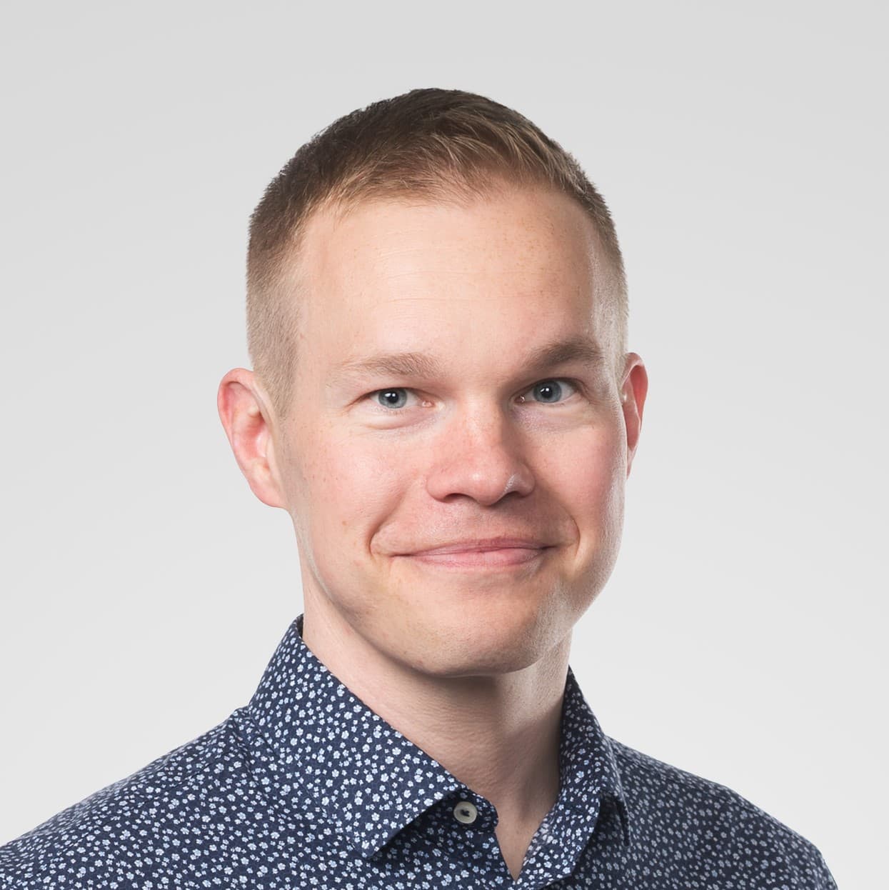 Tero Ovaskainen — Pihlajalinna