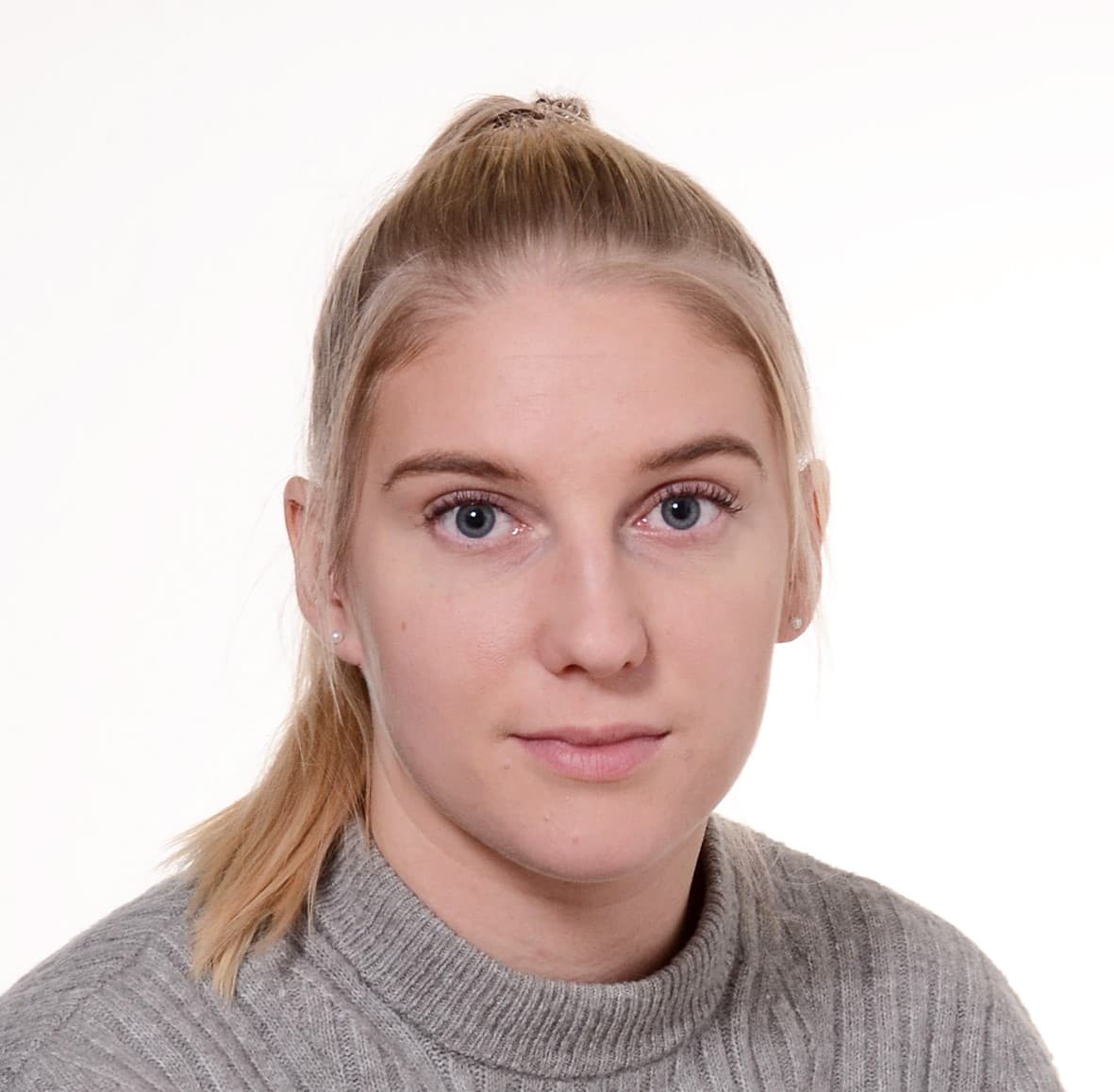 Jenna Putkonen — Pihlajalinna