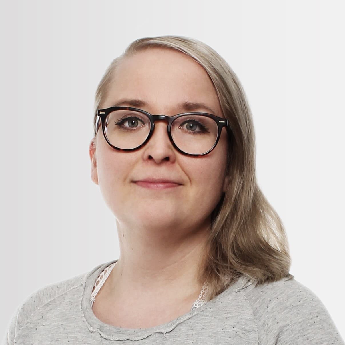 Piia Pussinen — Pihlajalinna