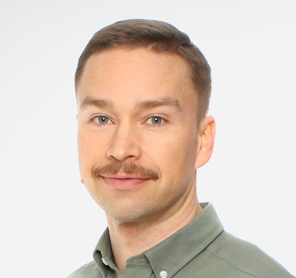 Mikko Hiltunen — Pihlajalinna