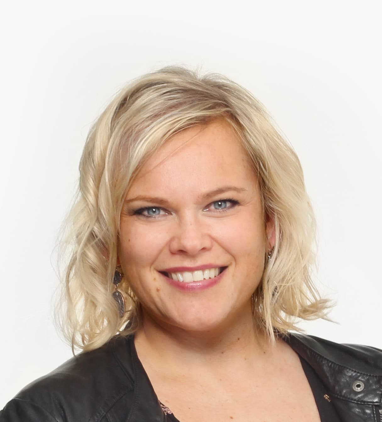 Eija Häkämies — Pihlajalinna