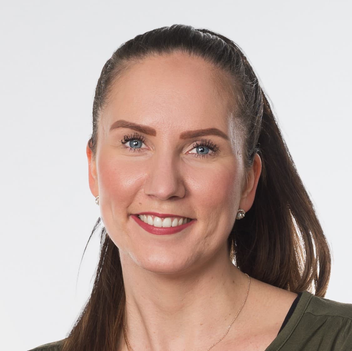 Taru Hillilä — Pihlajalinna