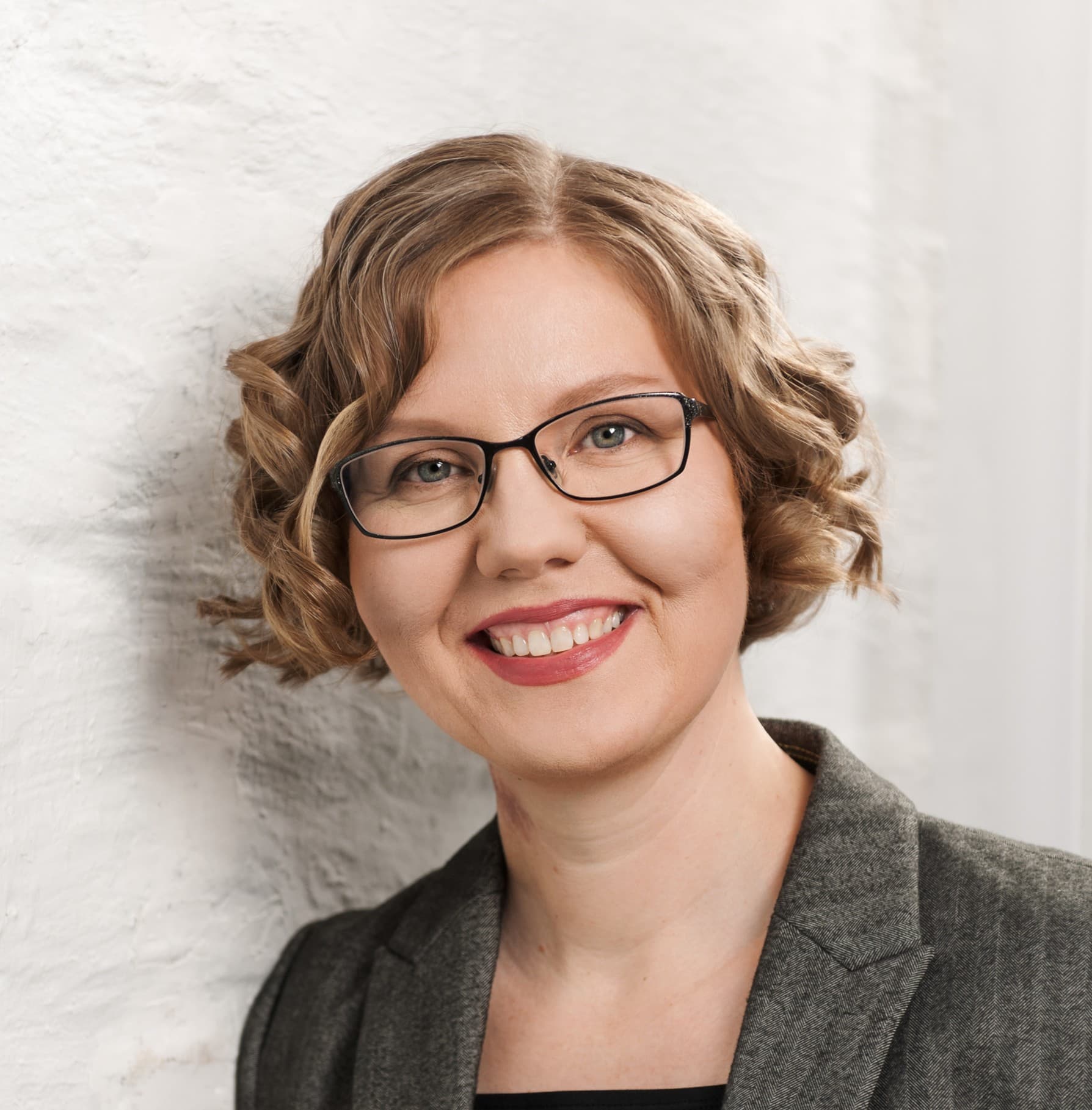 Outi Haggren — Pihlajalinna